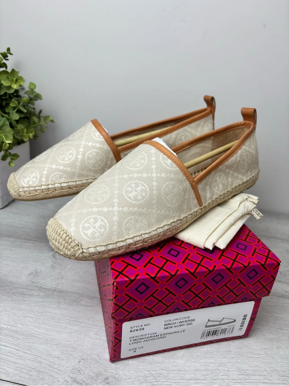 NWT Tory Burch T Monogram Jacquard Espadrilles Birch Ivory Size 9